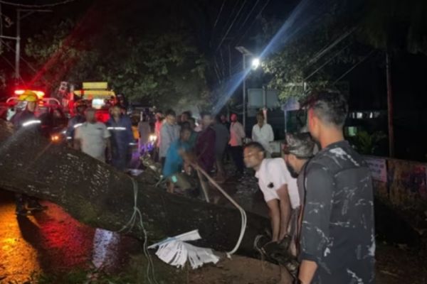 Cyclone Hamoon Strikes Bangladesh