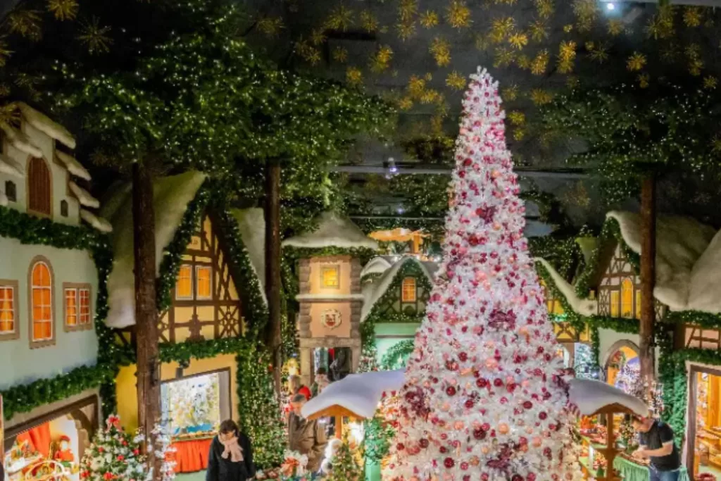 10 Cities for a Magical Christmas