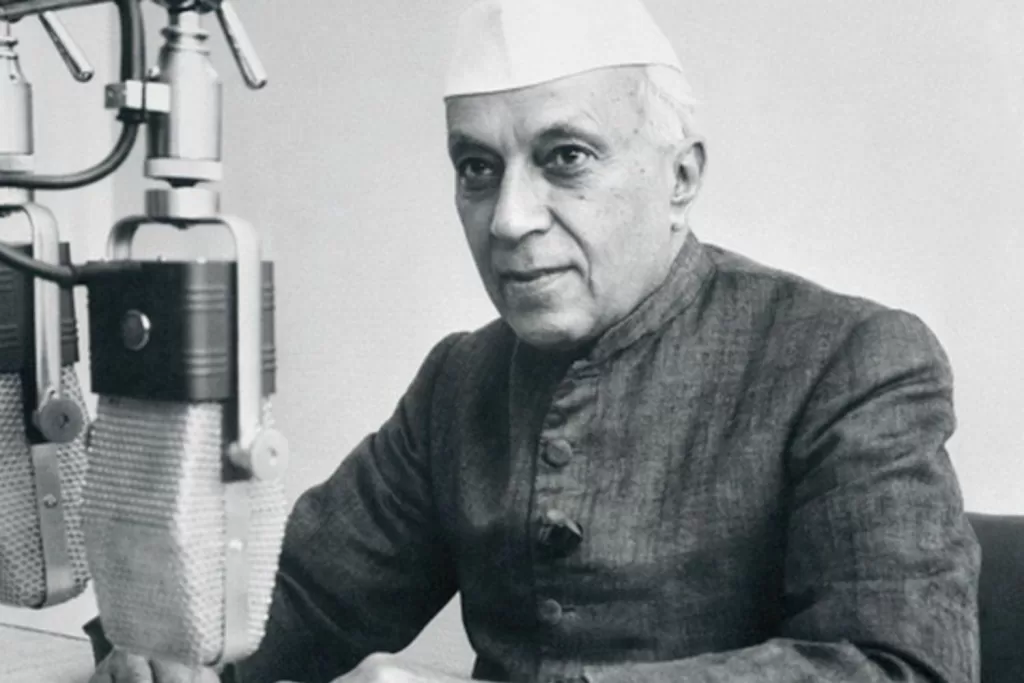 Budhini Manjhiyain: Nehru's Garlanding
